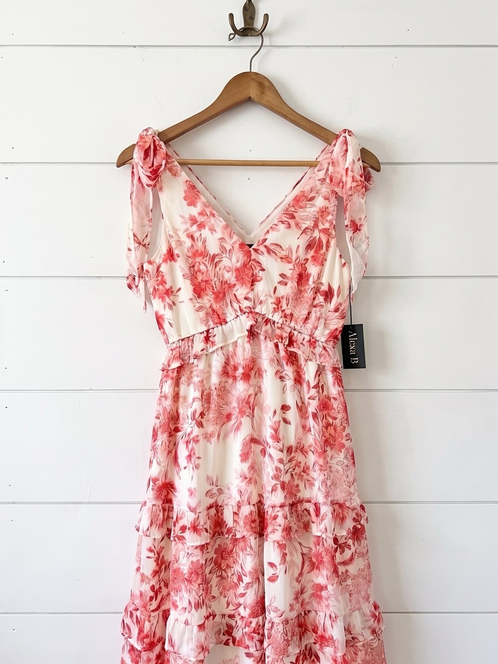 Women's Printed V-Neck Maxi Dress